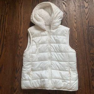Reversible vest